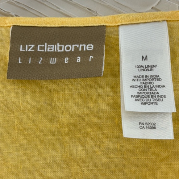 Liz Claiborne Lizwear Women's Yellow Long Sleeve Front Button SZ M Top Blouse - Picture 8 of 9